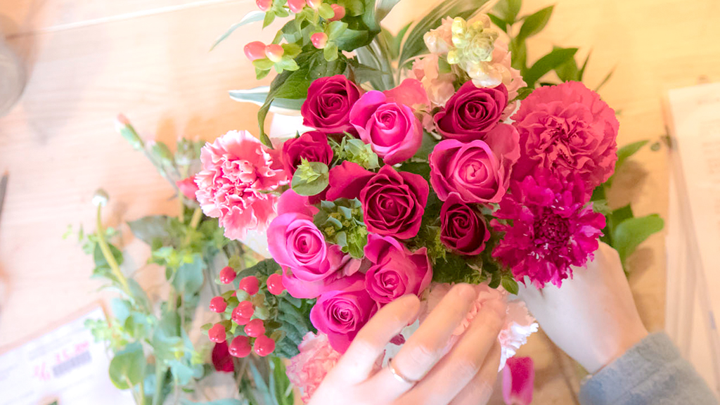 アレンジとヒペリカム